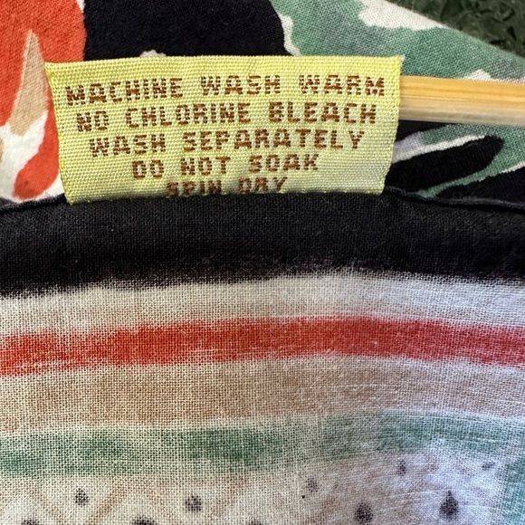 Set of 4 Colorful Black Green and Salmon Floral 100% Cotton Dinner Napkins 22" - Picture 4 of 5